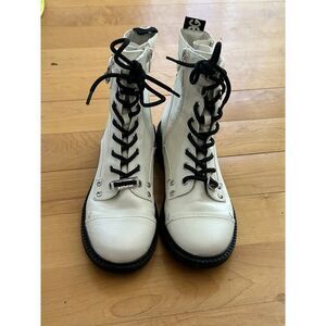 GBG Guess Women's White Ankle Combat‎ Boots Sz 5.5 M